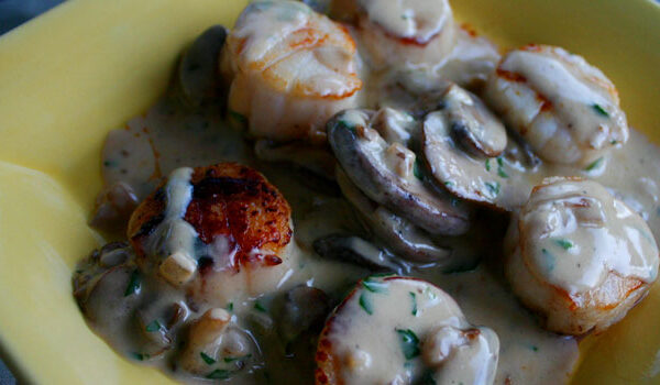 Scallops in Sherry-Mushroom Cream Sauce