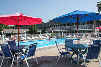 Swimming pool at the Cape Harbor Motor Inn