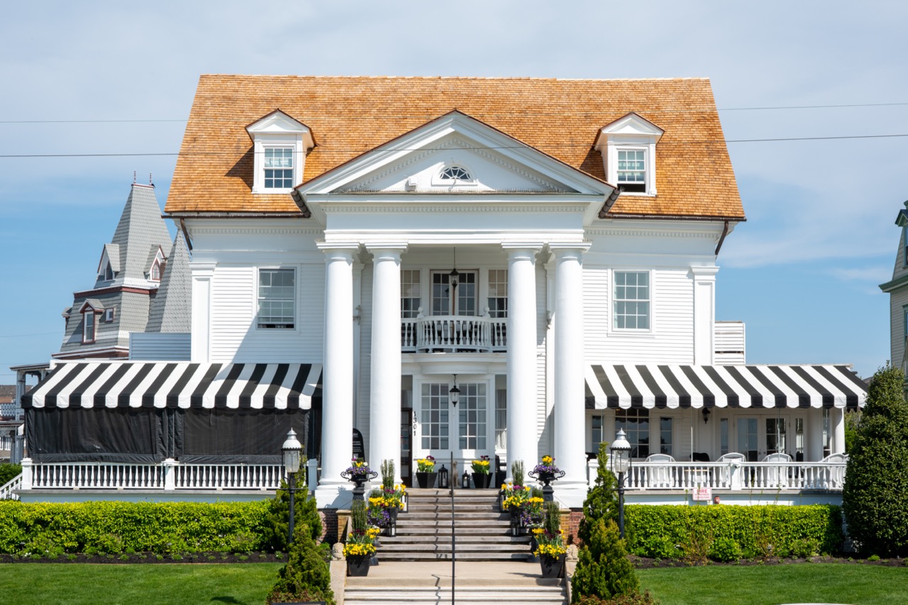 Peter Shields inn