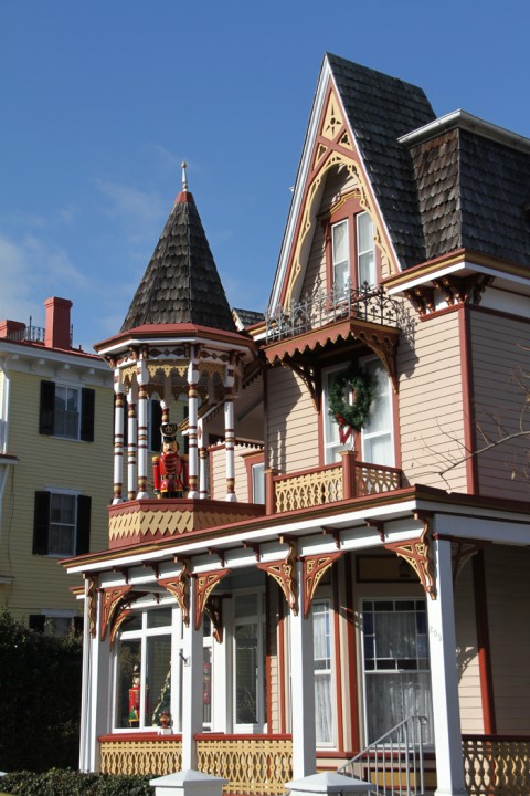 Holiday Decor on Congress Place