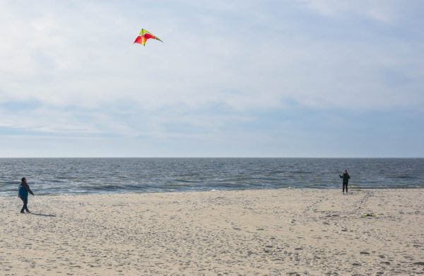 flying a kite, beach, Ocean