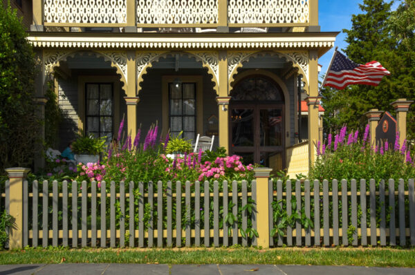 Full of Color looking at John Wesley Inn Bed and Breakfast