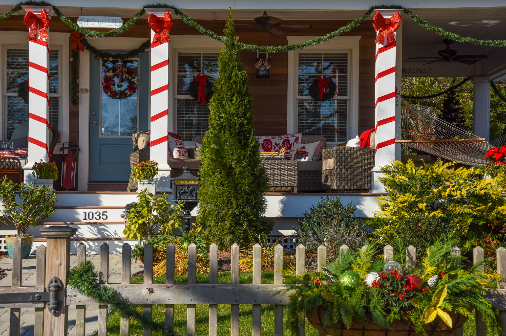 House on Washington Street showing Holiday Spirit