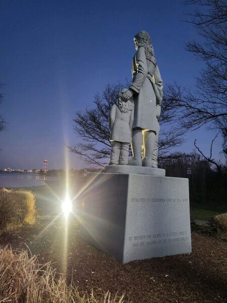 Fisherman’s Memorial at night