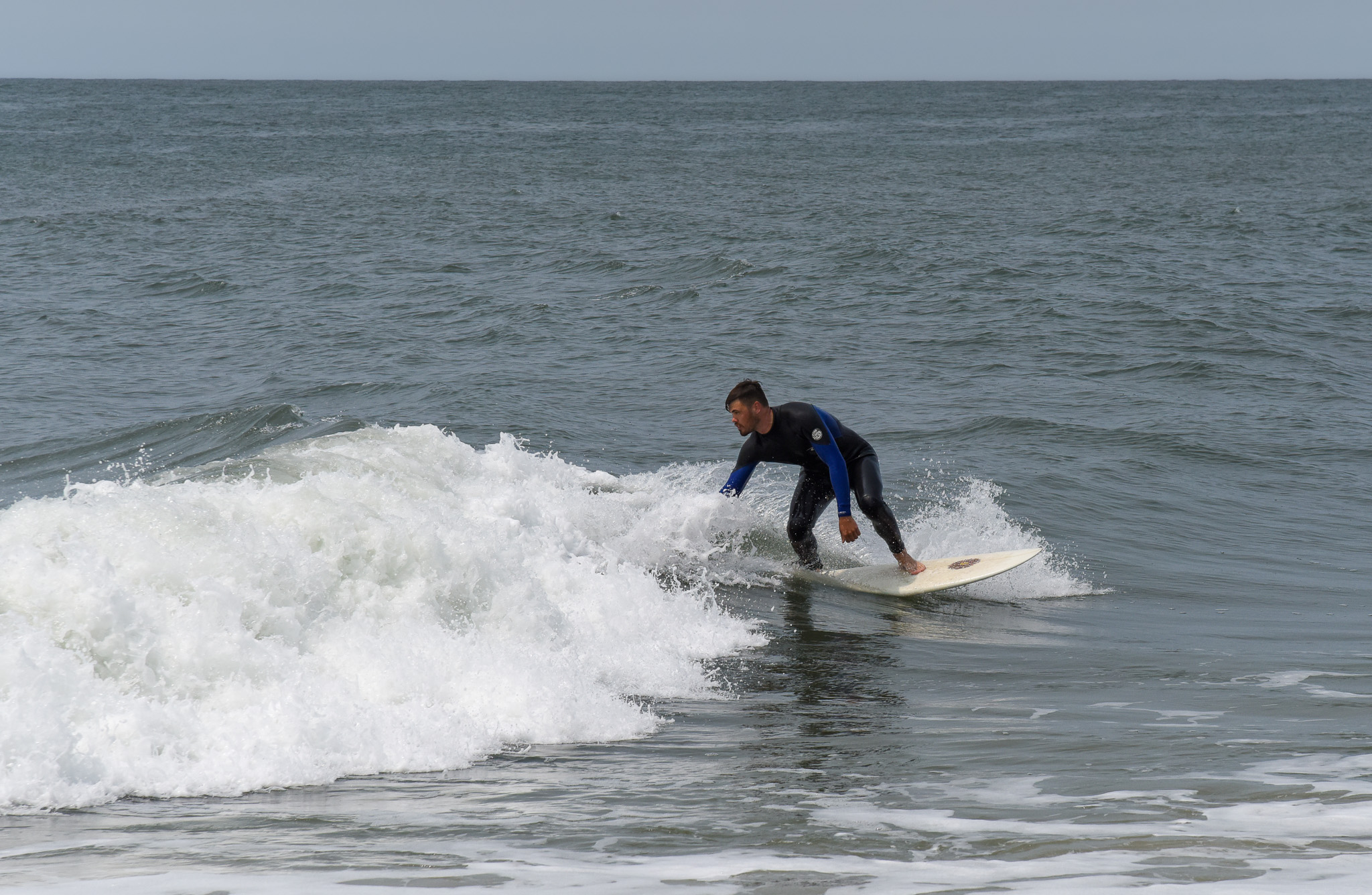 This Guy found the Perfect Cape May Wave to surf.