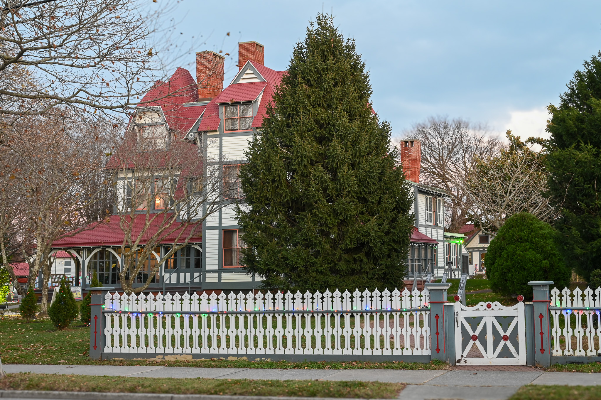 Walking along Washington Street