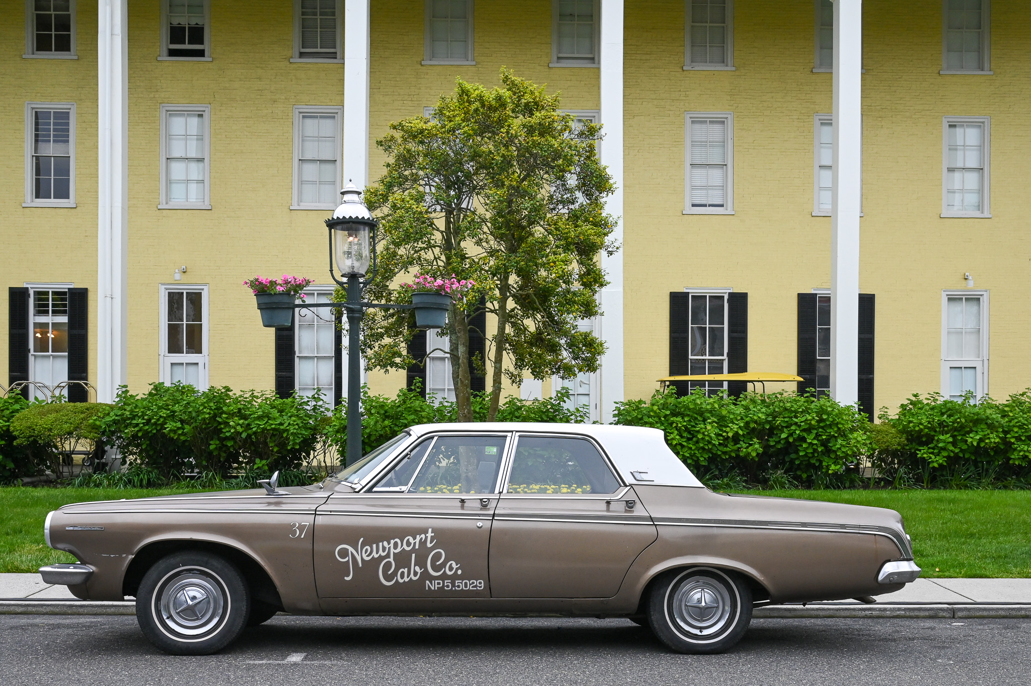 This is the cab for the movie about Bob Dylan it's parks infront of Congress Hall