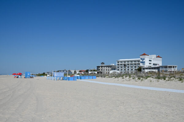 The beach look at the path
