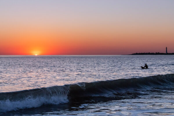 One Surfer, One Wave