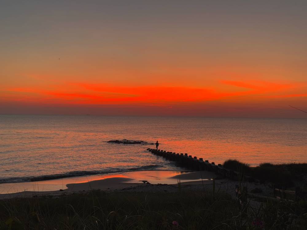 A Crepuscular Cast