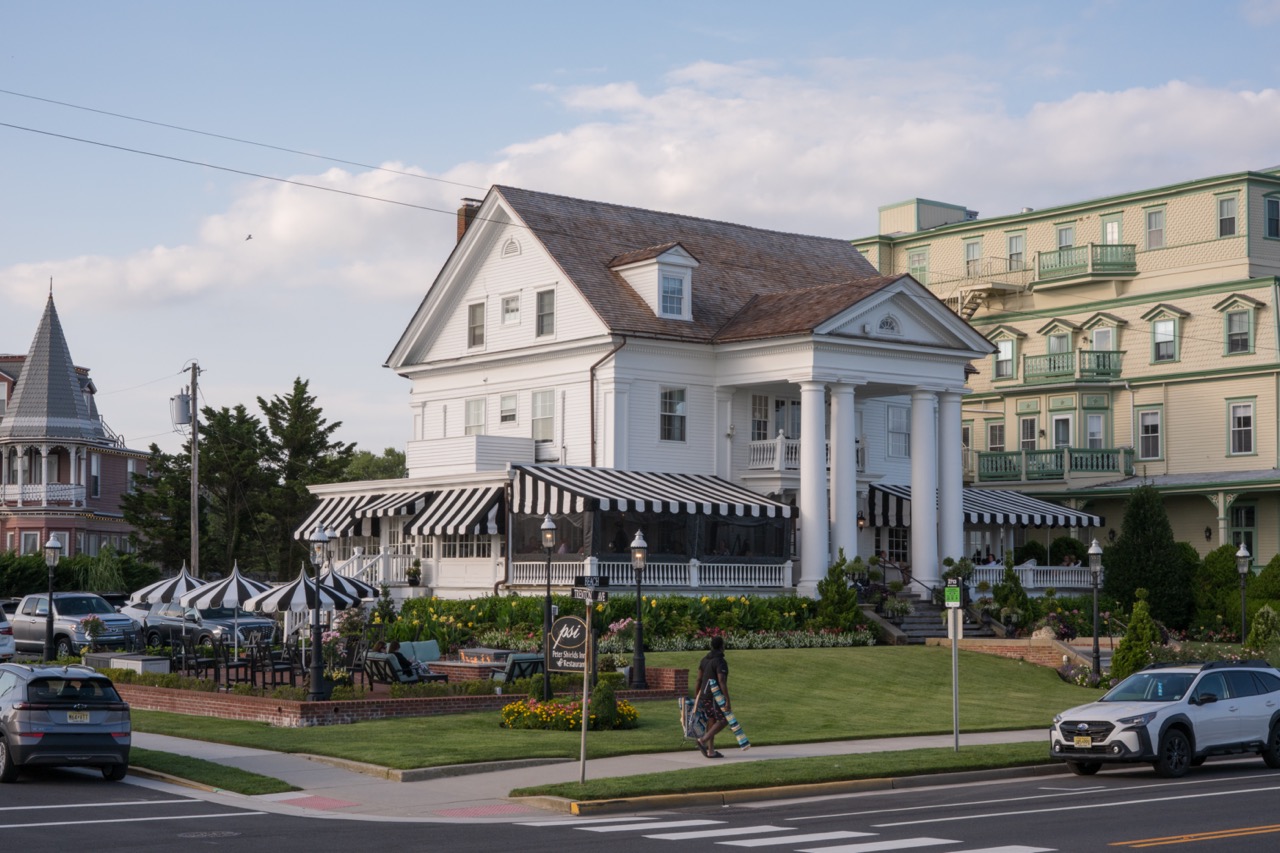 Evening View of Peter Shields Inn