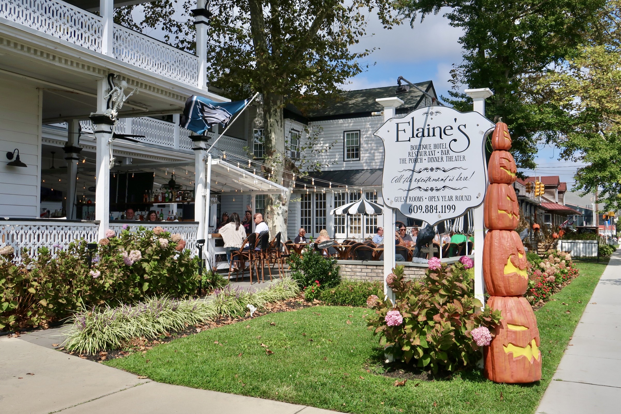 Halloween decorations at Elaine's