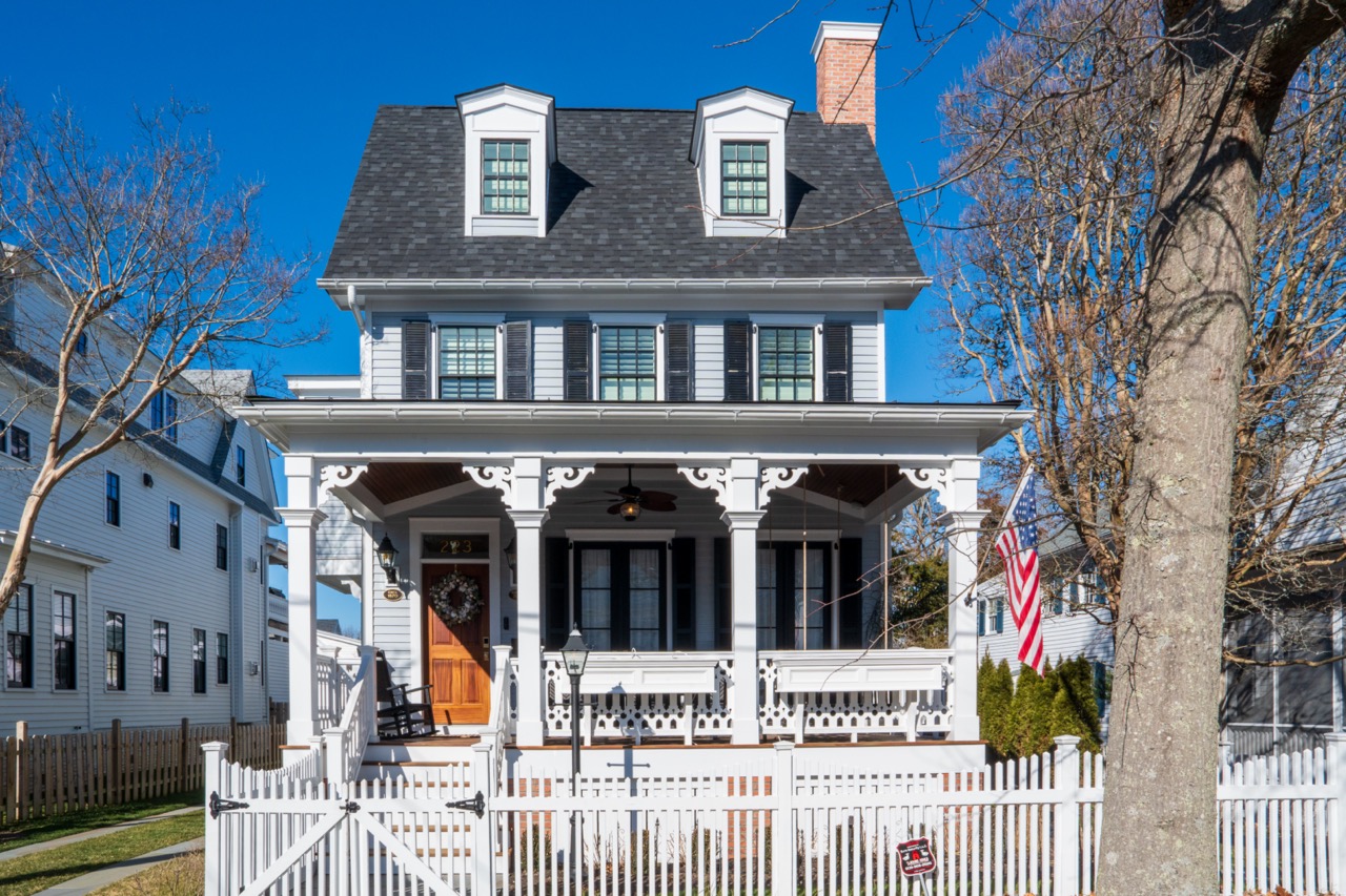 Cute Little House on North Street