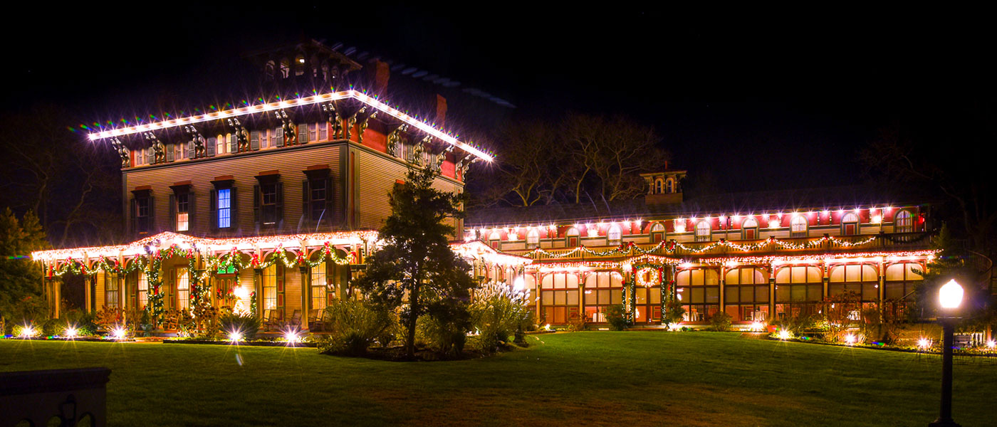 The Southern Mansion in Christmas lights